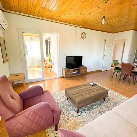 Gokseki'de 2+1 Plaja Yakin Apart Apartment